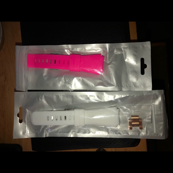 Michael Kors Access Watch - Picture 3 of 4